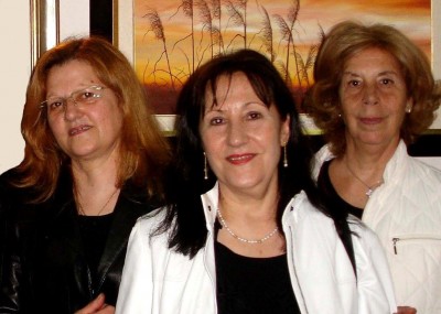 Le artiste, da sinistra, Celestina Pace,  Ida Pace e Angela Giglio